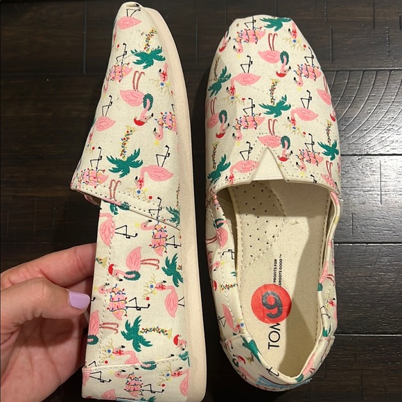Toms Women's Flamingo and Palm Print Flats - Cream and Pink - Picture 4 of 4